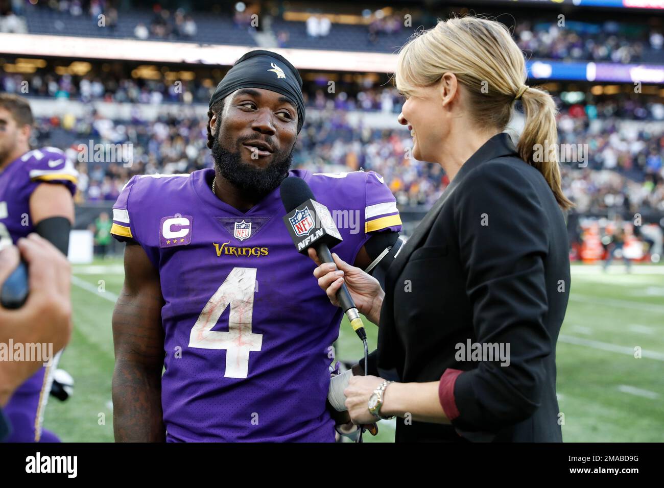NFL Network reporter Stacey Dales interviews Minnesota Vikings running