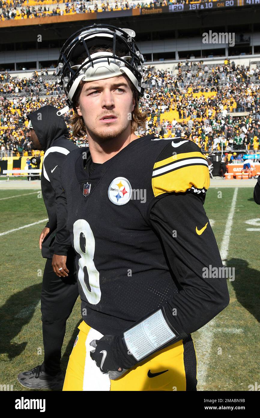 Pittsburgh Steelers quarterback Kenny Pickett (8) walks off the