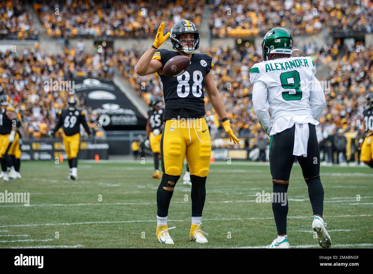 ATLANTA, GA Ð AUGUST 24: Pittsburgh tight end Pat Freiermuth (88