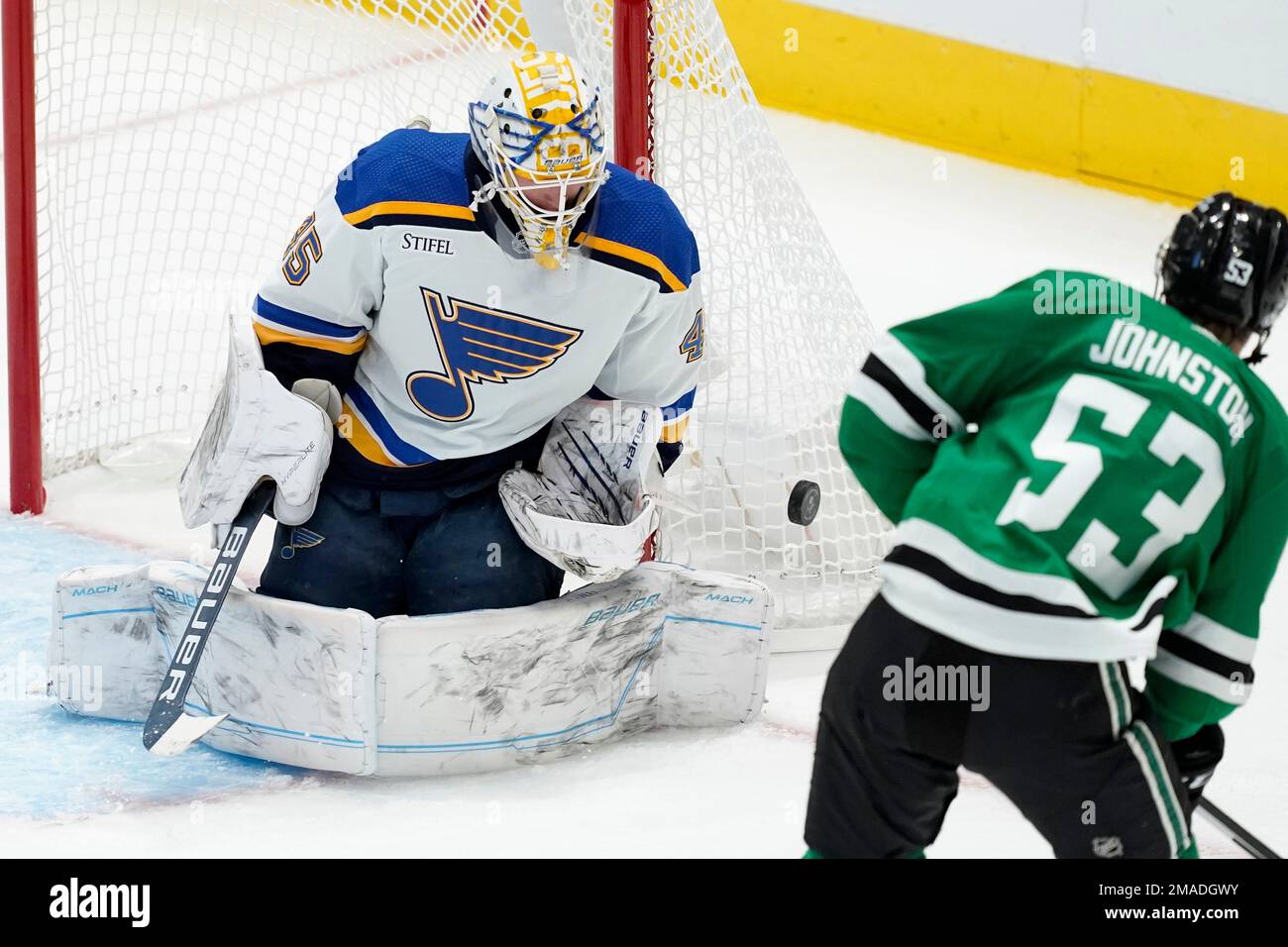 https://c8.alamy.com/comp/2MADGWY/st-louis-blues-goaltender-colten-ellis-45-defends-against-a-shot-by-dallas-stars-center-wyatt-johnston-53-in-the-second-period-of-a-preseason-nhl-hockey-game-in-dallas-monday-sept-26-2022-ap-phototony-gutierrez-2MADGWY.jpg