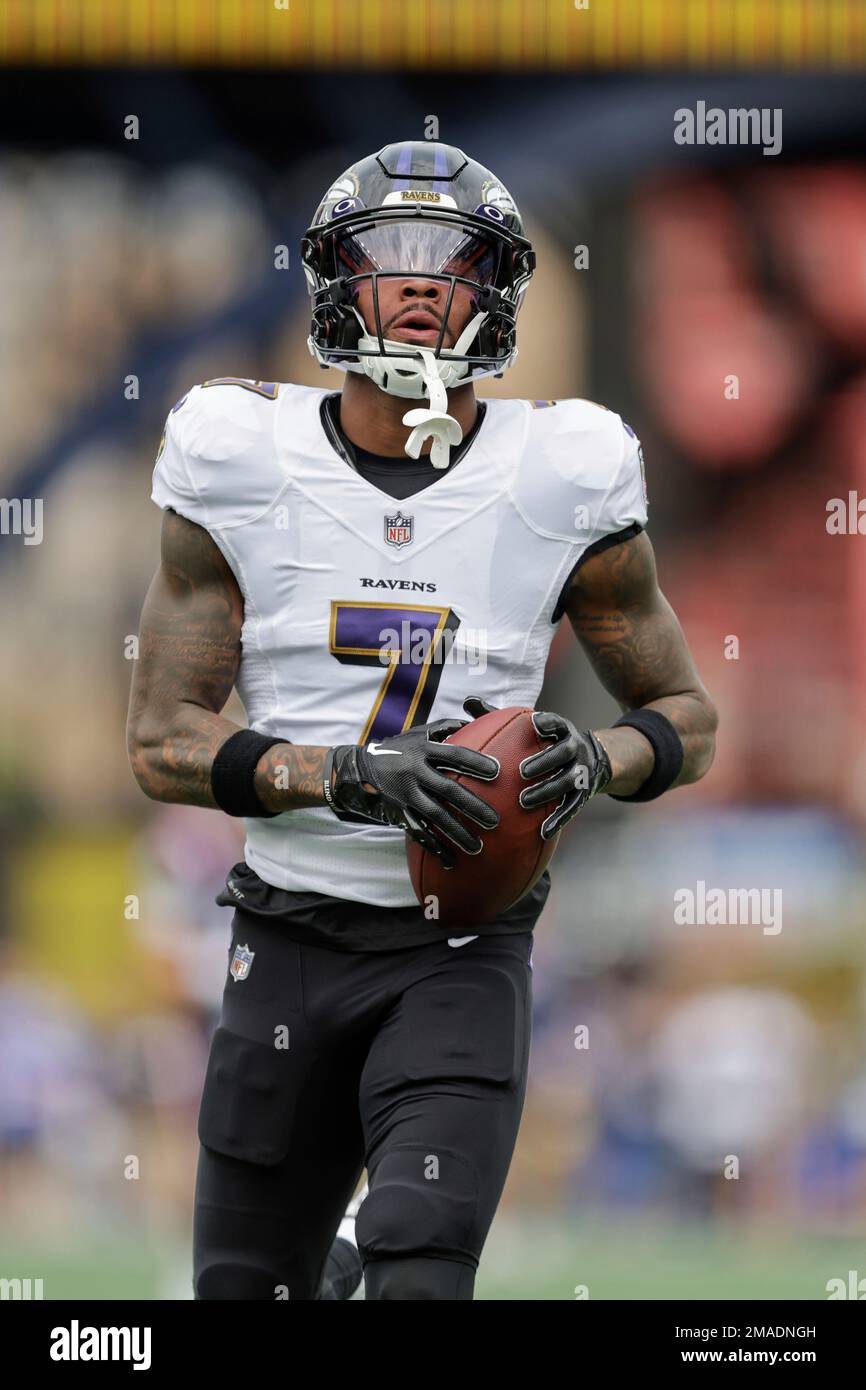 Baltimore Ravens wide receiver Rashod Bateman (7) warms up prior to an NFL  football game against the New England Patriots, Sunday, Sep. 25, 2022, in  Foxborough, Mass. (AP Photo/Stew Milne Stock Photo - Alamy