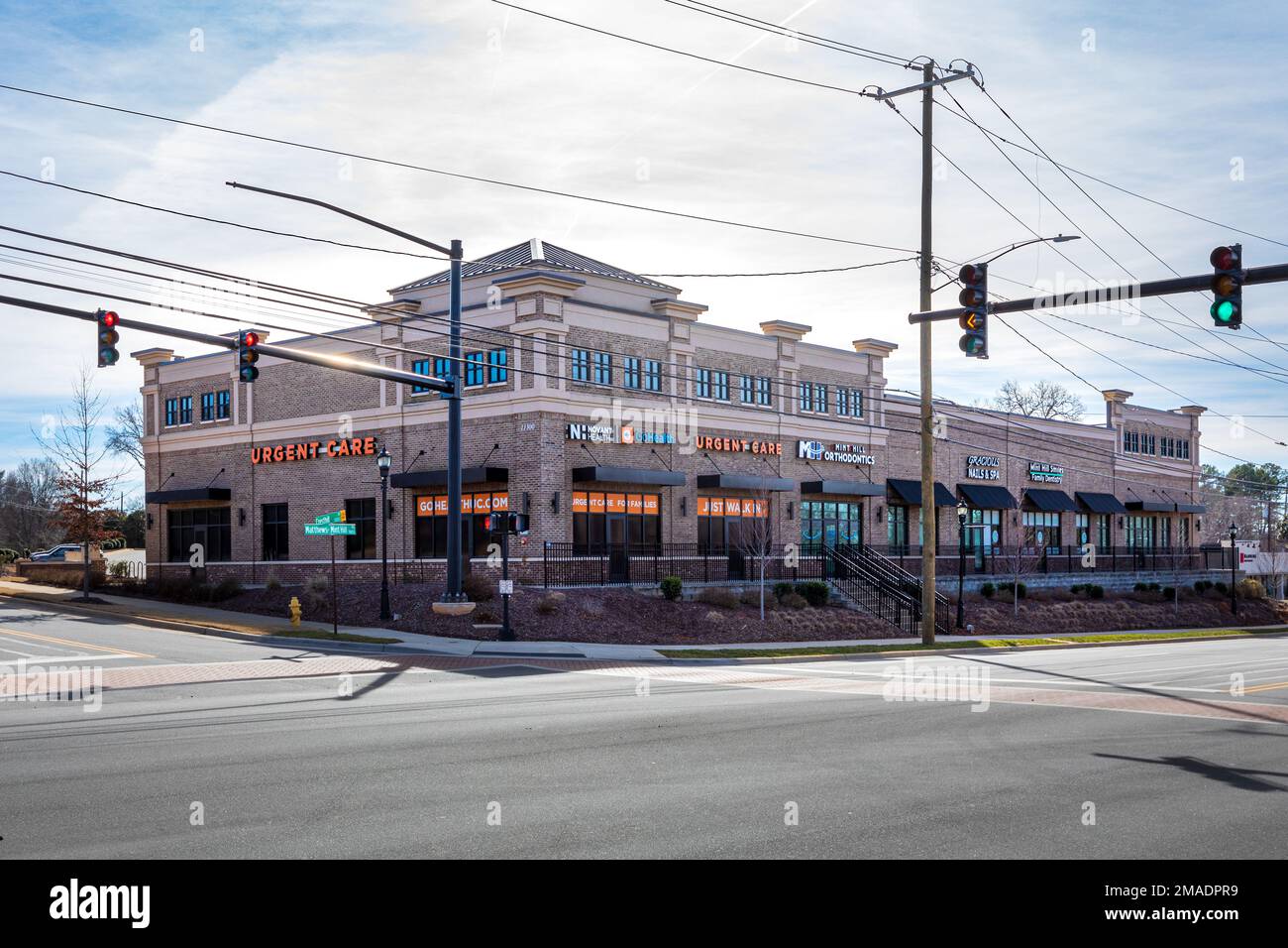 MINT HILL, NC, USA15 JANUARY 2023 Mixed use buliding in downtown at Main Street and Cresthill