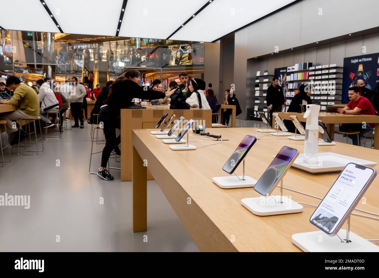 Apple Customers in Turkey Being Turned Away at Retail Stores as