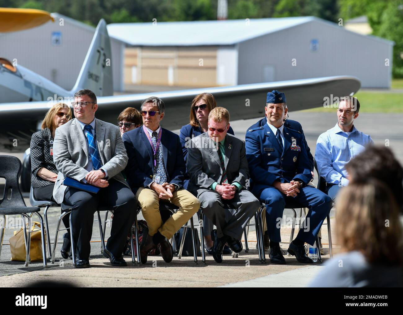 26 graduating students hi-res stock photography and images - Alamy