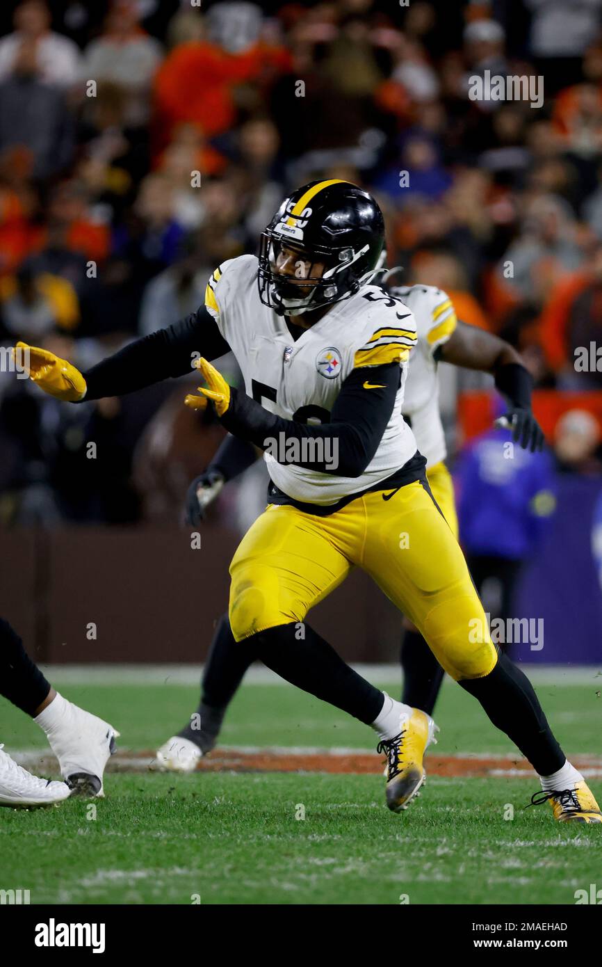 Pittsburgh, Pennsylvania, USA. 2nd Oct, 2022. October 2nd, 2022 Pittsburgh  Steelers linebacker Malik Reed (50) entrance during Pittsburgh Steelers vs  New York Jets in Pittsburgh, PA at Acrisure Stadium. Jake Mysliwczyk/BMR  (Credit