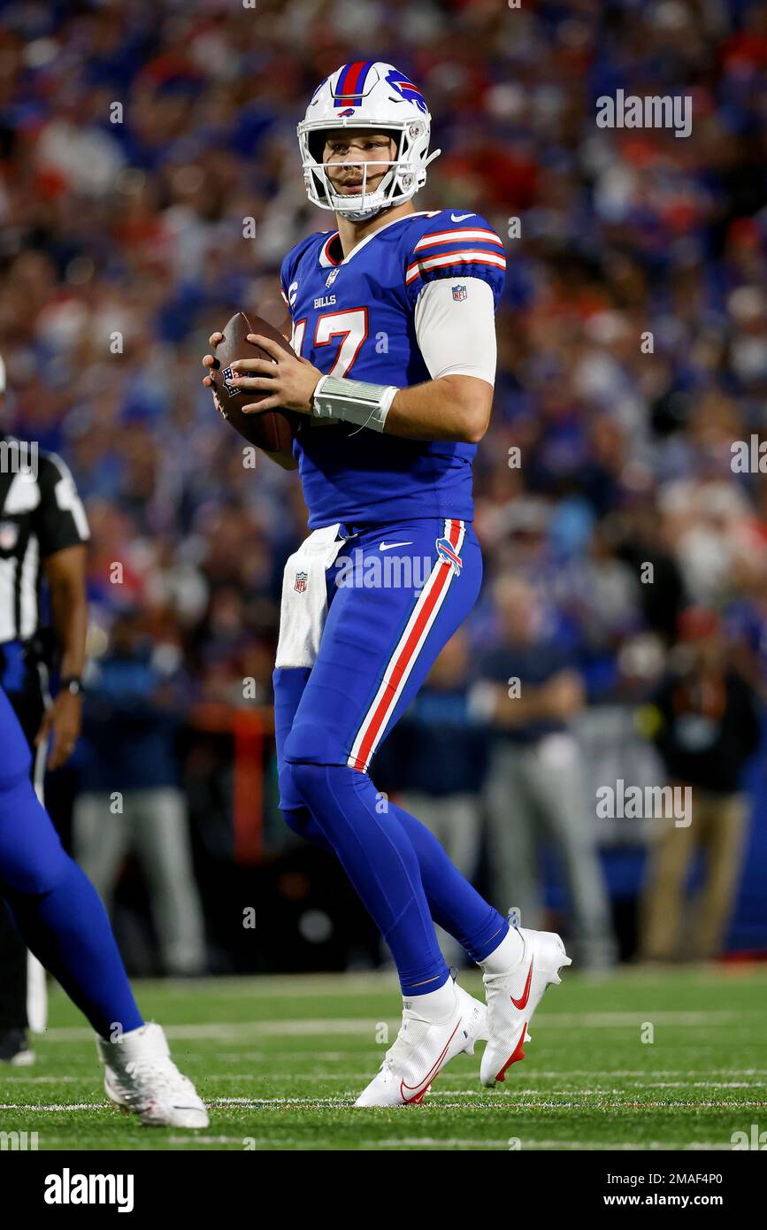 December 24, 2022 - Buffalo Bills quarterback Josh Allen (17) runs in a  touchdown during NFL football game at the Chicago Bears in Chicago, IL  Stock Photo - Alamy