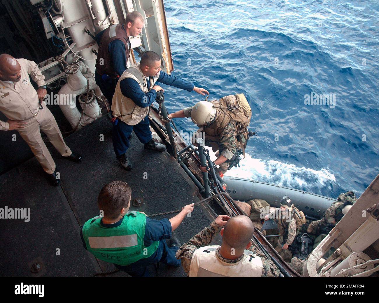 060717-N-5914D-005. Base: USS Boxer (LHD 4) Country: Pacific Ocean (POC) Stock Photo