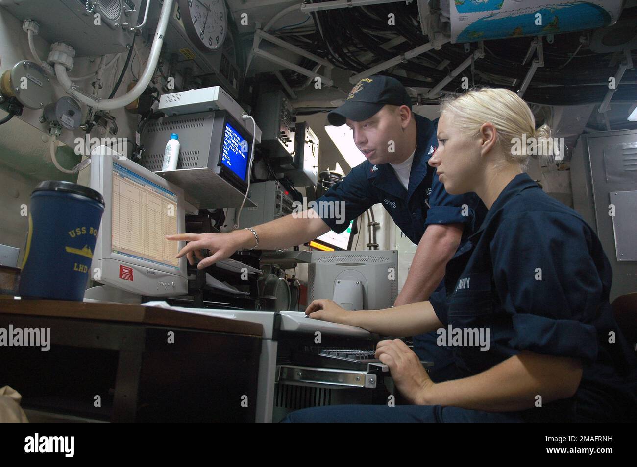 060721-N-5914D-001. Base: USS Boxer (LHD 4) Country: Pacific Ocean (POC) Stock Photo