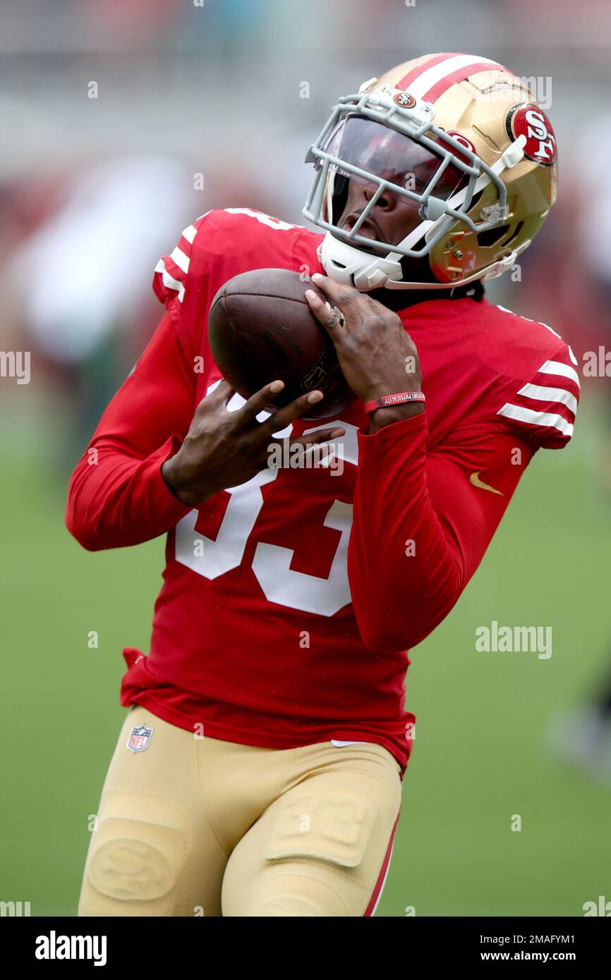 San Francisco 49ers safety Tarvarius Moore (33) runs a drill before an NFL  football game against the Seattle Seahawks, Sunday, Sept. 18, 2022, in  Santa Clara, Calif. (AP Photo/Scot Tucker Stock Photo - Alamy