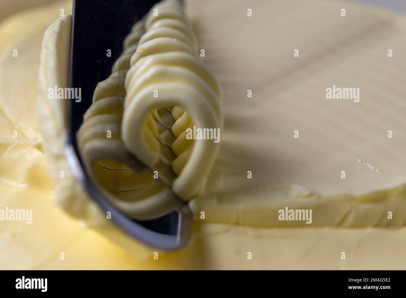 Butter and butterknife Stock Photo Alamy