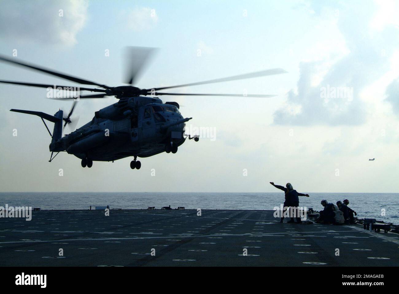 060924-N-4399G-108. Base: USS Harpers Ferry (LSD 49) Stock Photo