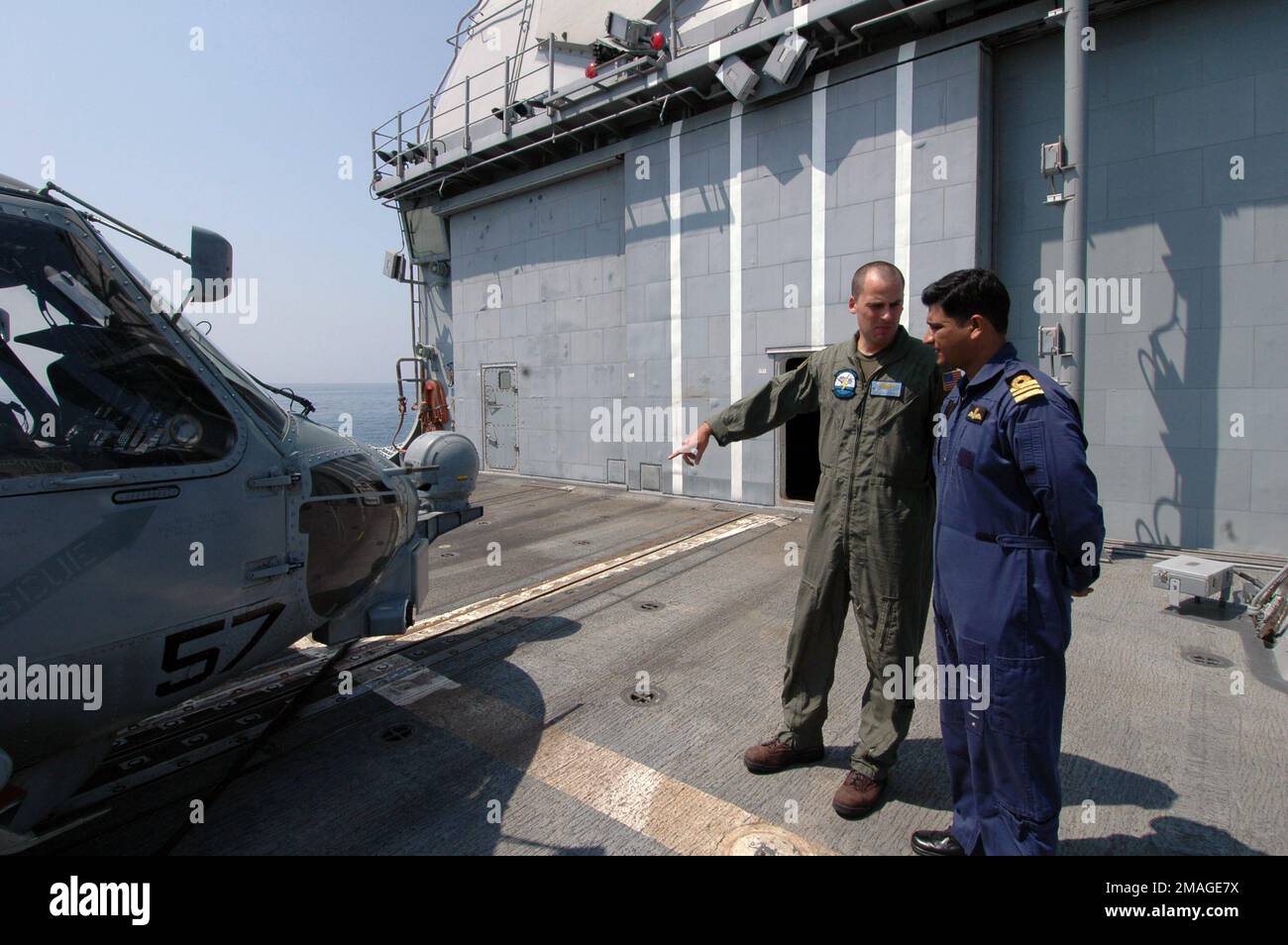 061025-N-8146B-003. Base: USS Bunker Hill (CG 52) Country: Indian Ocean (IOC) Stock Photo