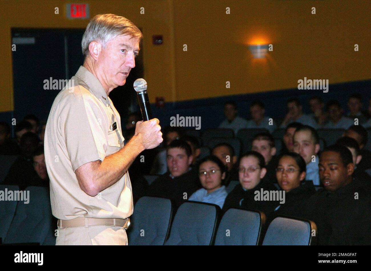 Recruit training command great lakes hi-res stock photography and ...