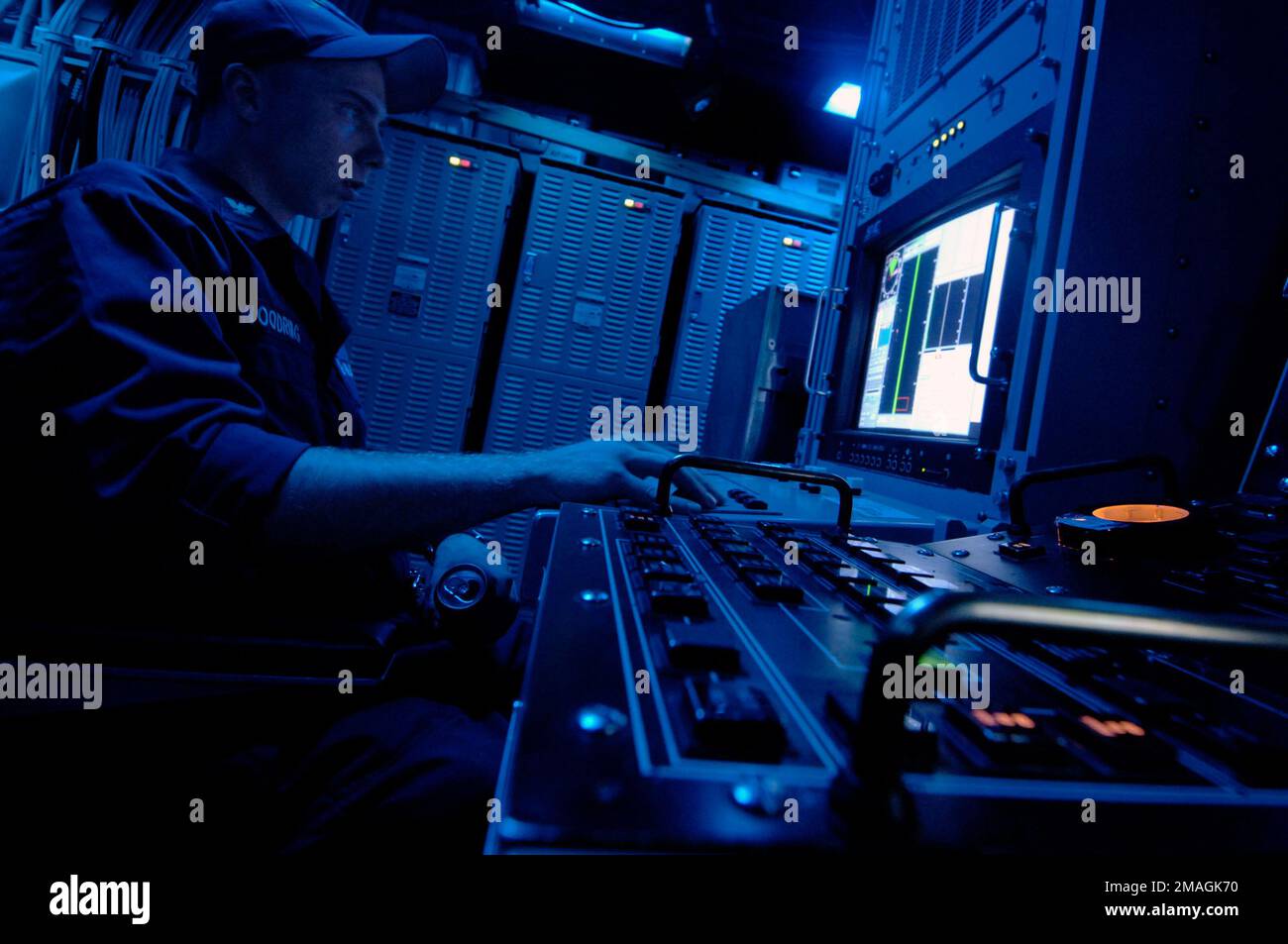 061205N5555T001. Base USS Ardent (MCM 12 Stock Photo Alamy