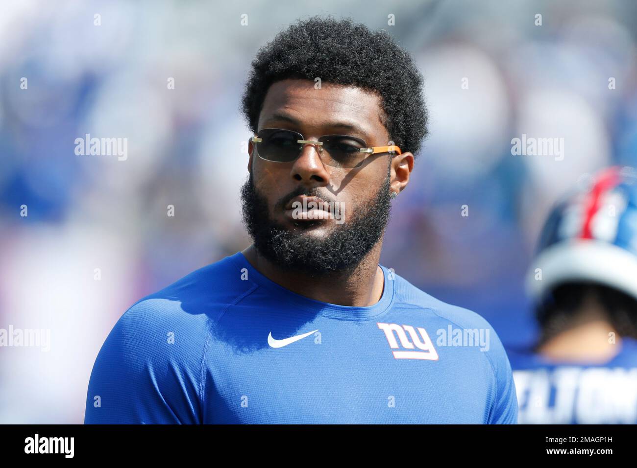 New York Giants defensive end Kayvon Thibodeaux (5) reacts against the  Washington Commanders during an NFL football game Sunday, Dec. 4, 2022, in  East Rutherford, N.J. (AP Photo/Adam Hunger Stock Photo - Alamy