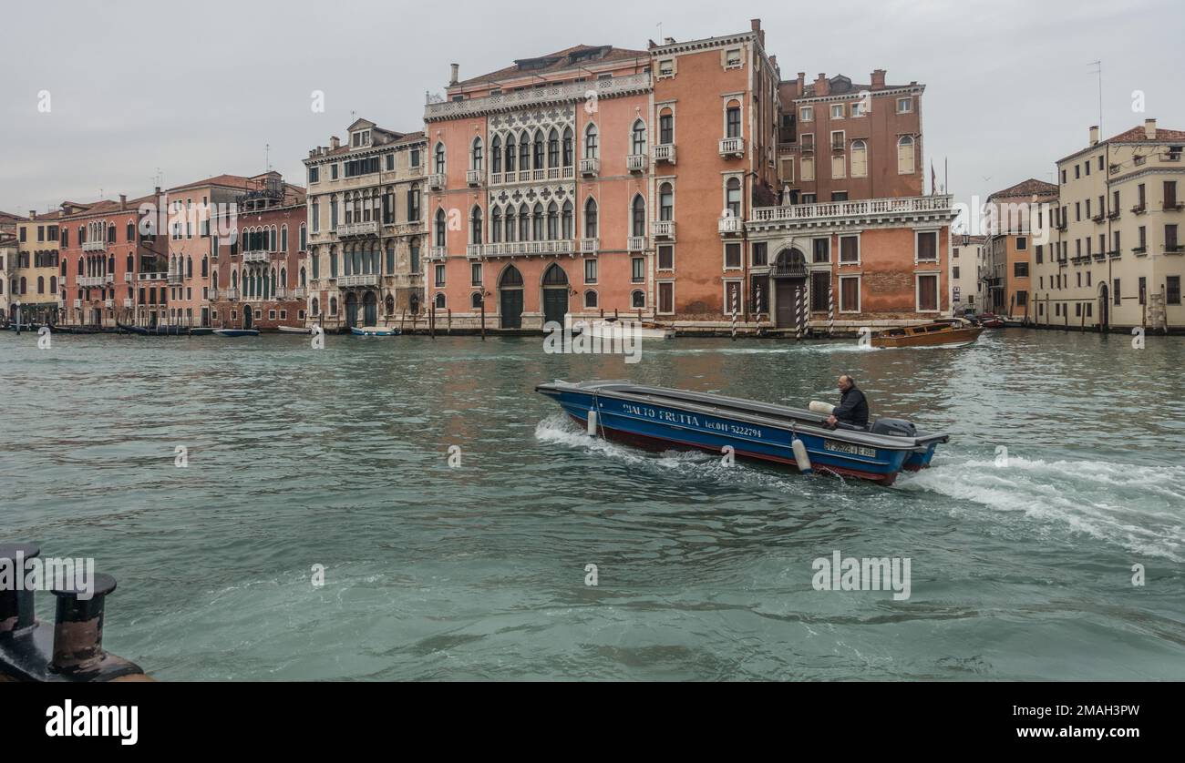 Townscape with grand canal hi-res stock photography and images - Alamy