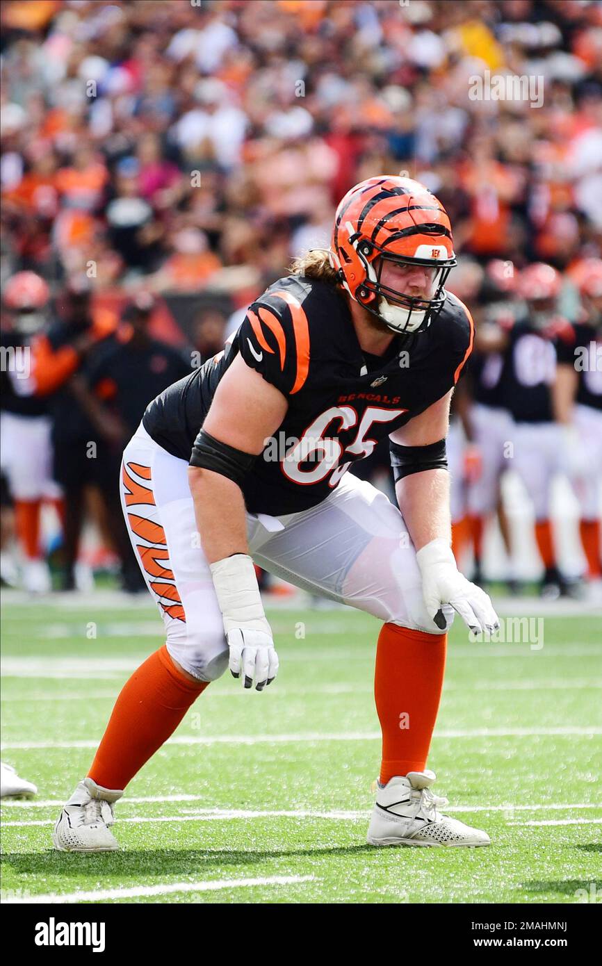 Cincinnati Bengals guard Alex Cappa (65) lines up for the play