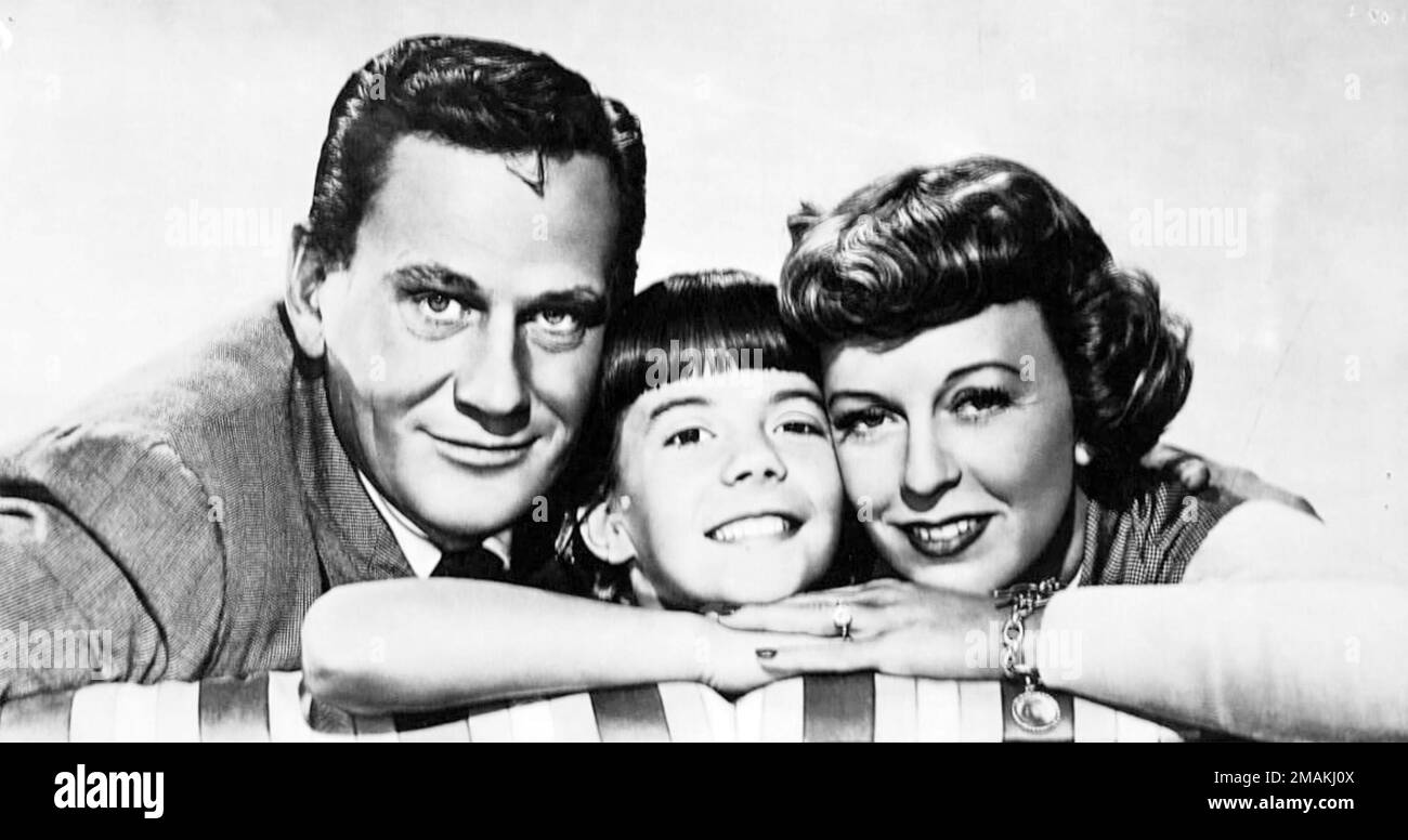 NO SAD SONGS FOR ME 1950 Columbia Pictures film with from left: Wendell Corey, Natalie Wood, Margaret Sullivan Stock Photo