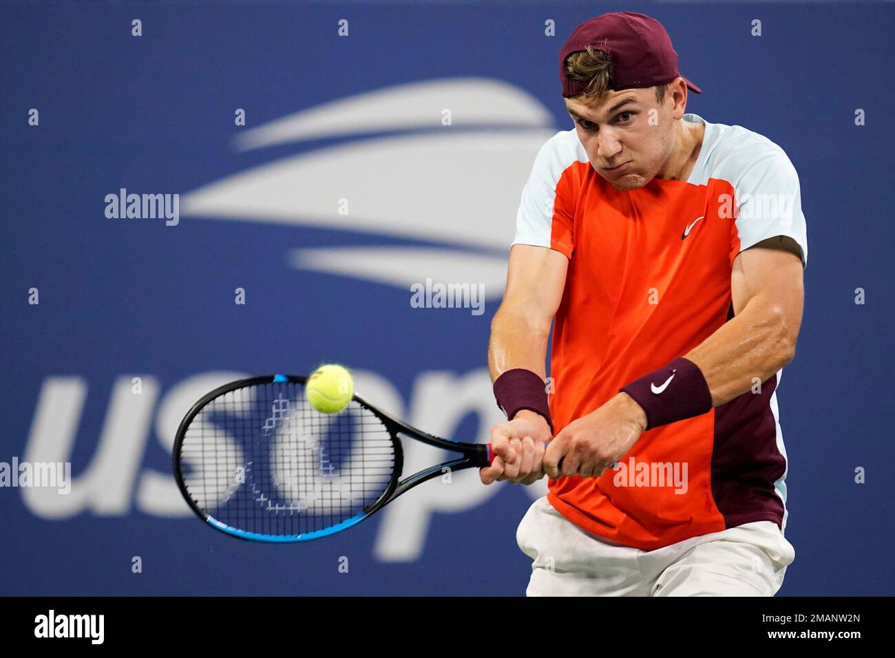 Jack Draper, of Britain, competes against Felix Auger-Aliassime, of Canada,  during the second round of the U.S. Open tennis championships, Wednesday,  Aug. 31, 2022, in New York. (AP Photo/Julia Nikhinson Stock Photo -