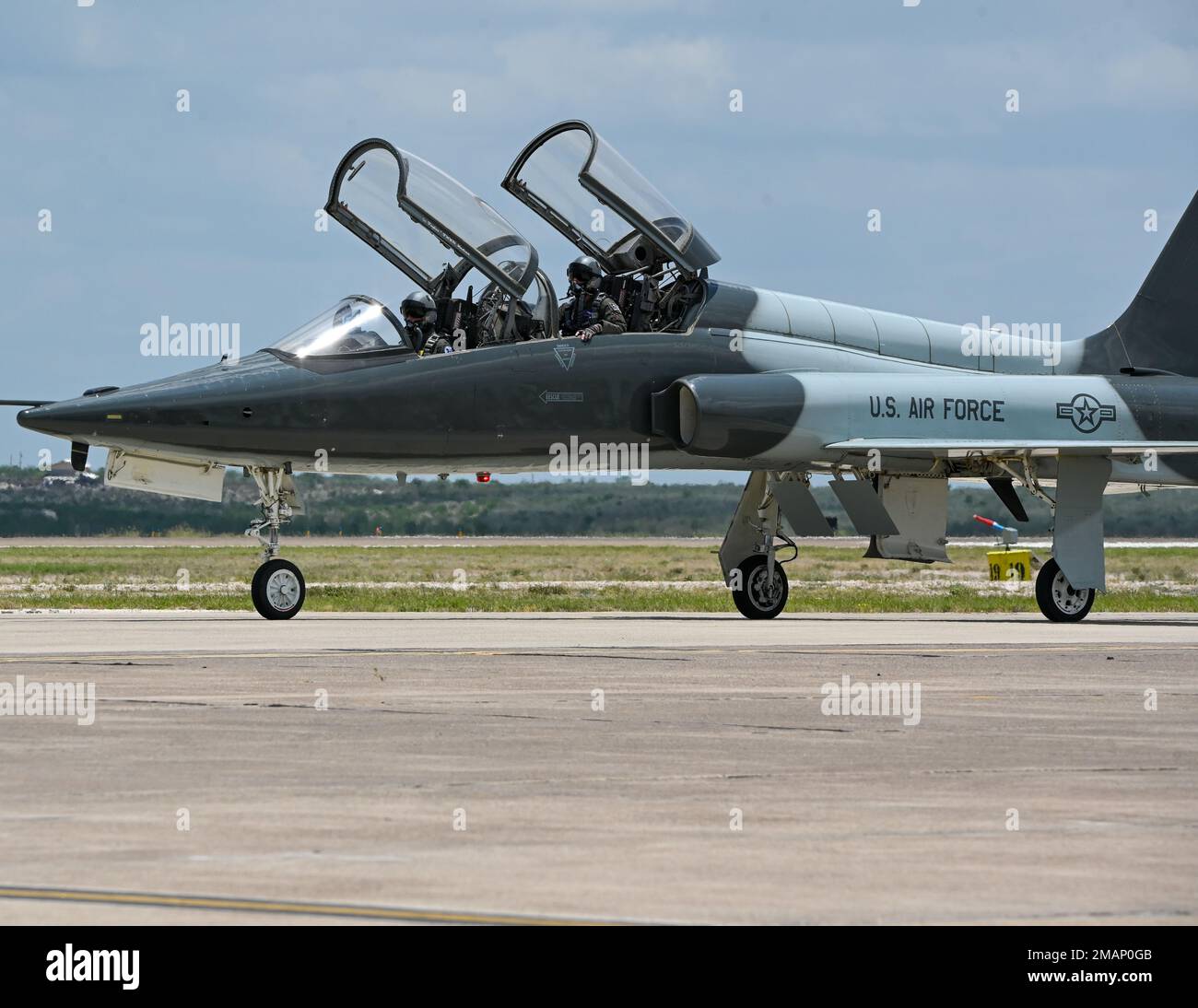 T 38 jet cockpit hi-res stock photography and images - Alamy