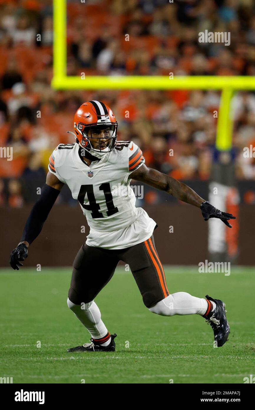 Cleveland Browns safety Jovante Moffatt (41) drops back in coverage