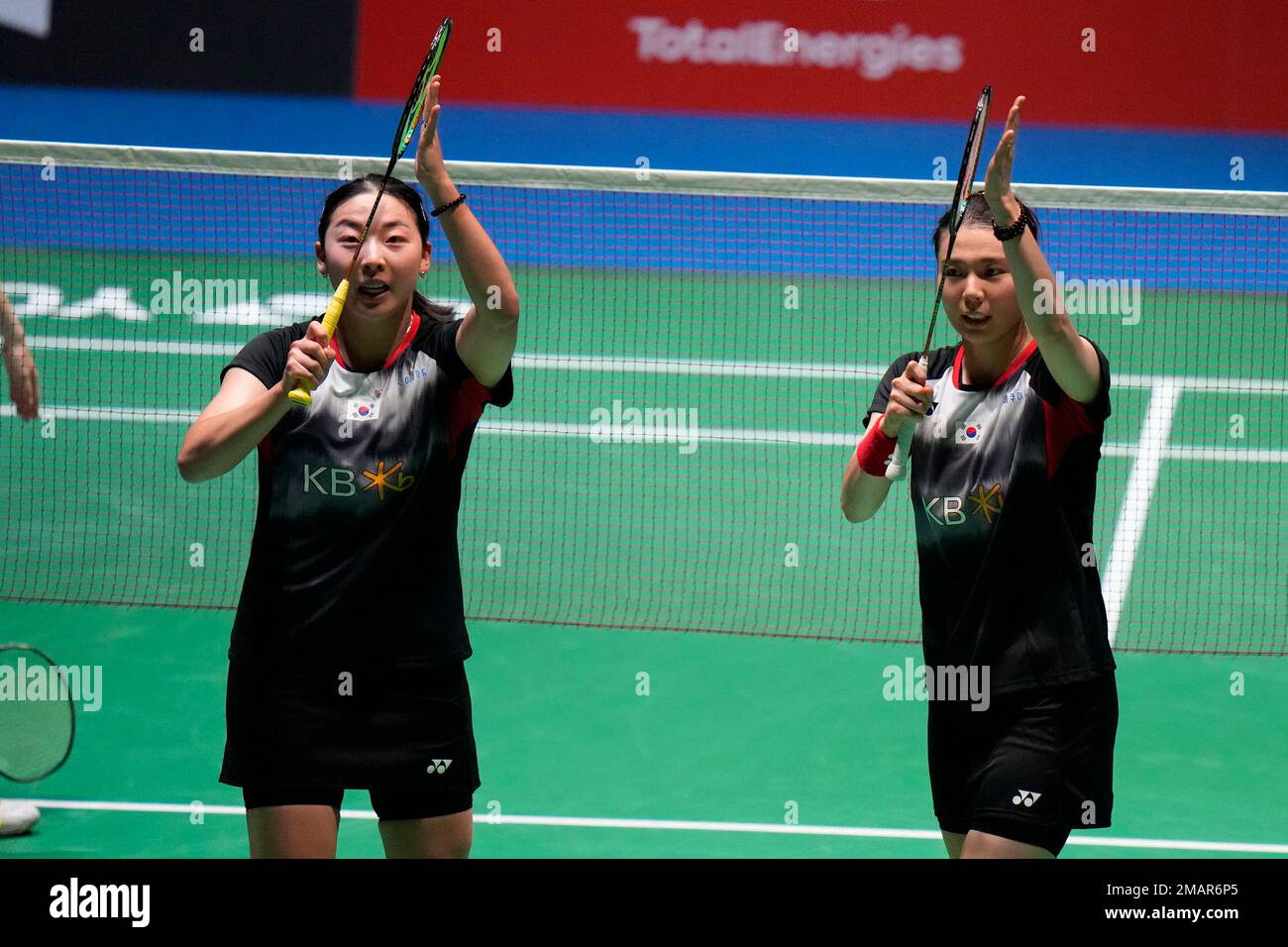 South Koreas Kong Hee-yong, left, and Kim So-yeong celebrate after winning over Japans Nami Matsuyama and Chiharu Shida during a badminton game of the womens doubles quarterfinal against in the BWF World