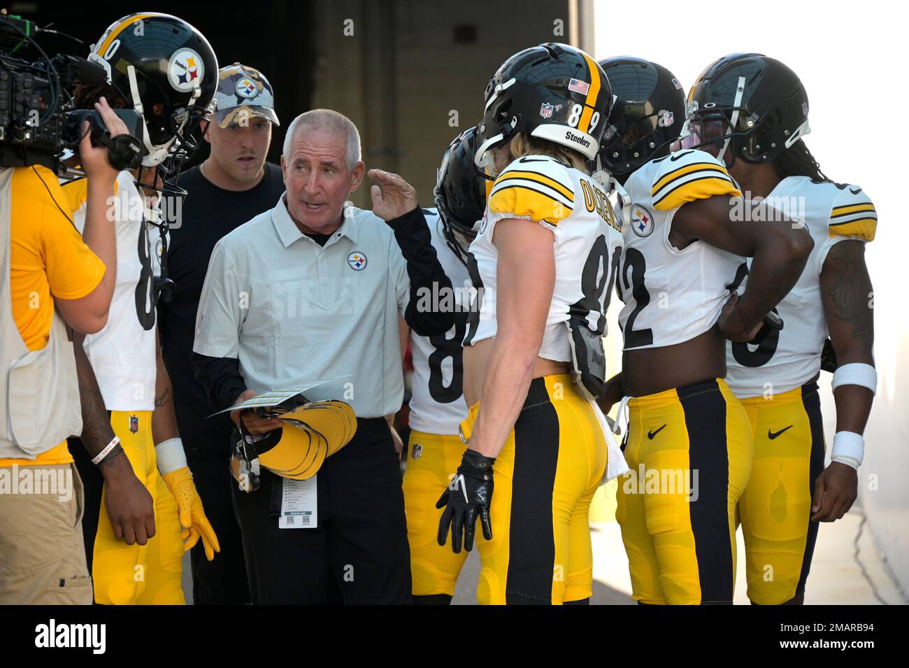 Pittsburgh Steelers special teams coordinator Danny Smith huddles with  players in the tunnel before a preseason NFL football game against the  Jacksonville Jaguars, Saturday, Aug. 20, 2022, in Jacksonville, Fla. (AP  Photo/Phelan