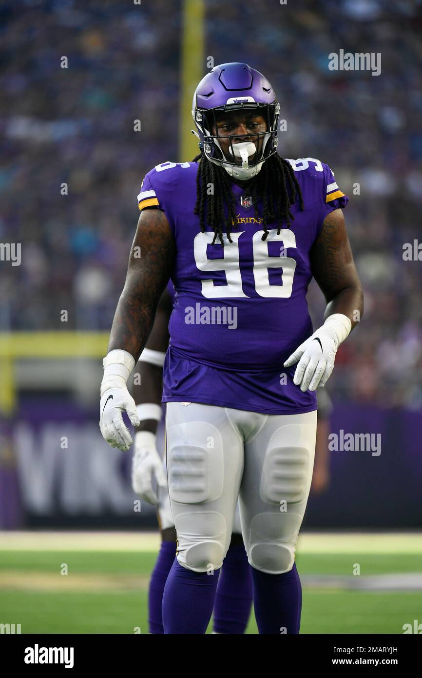 Minnesota Vikings defensive lineman Armon Watts in action against