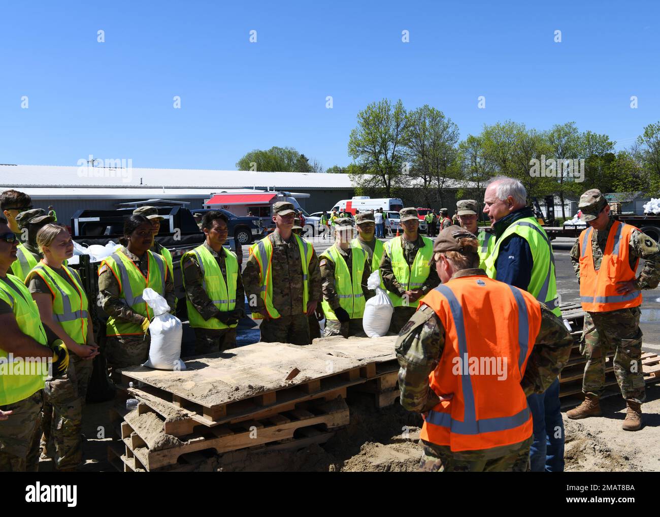 Soldiers of the 1st Battalion, 94th Cavalry Regiment fill sandbags in International Falls, Minn. The Soldiers were activated to support flood response in the Rainy River Basin. Stock Photo