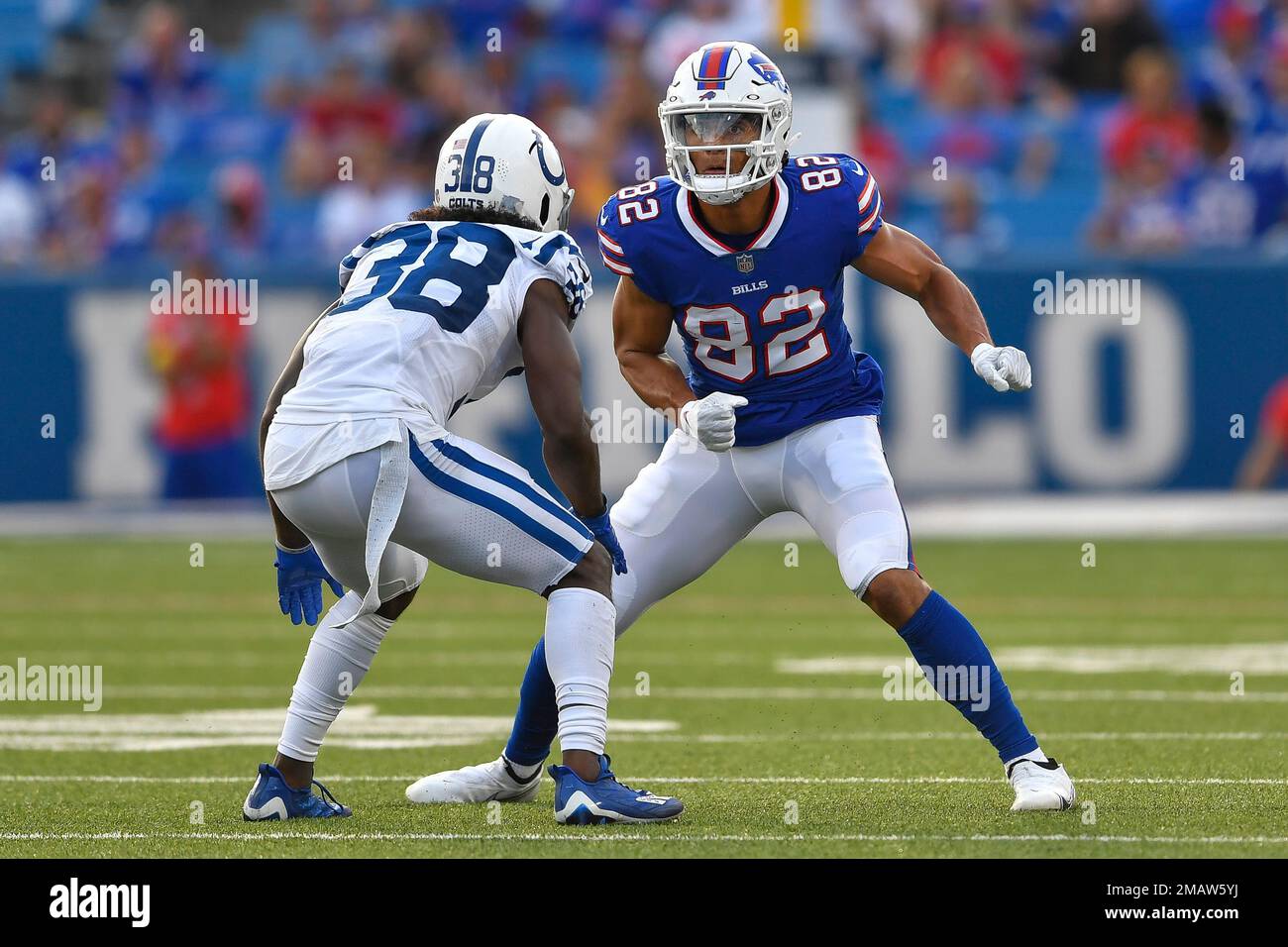 Buffalo Bills wide receiver Neil Pau'u, right, is covered by