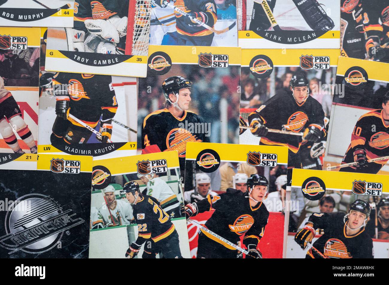 Hockey trading cards hi-res stock photography and images - Alamy