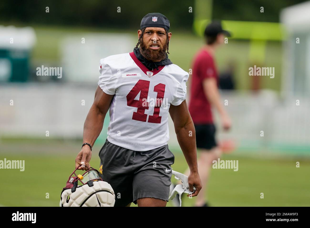 Washington Commanders running back Jonathan Williams on the field