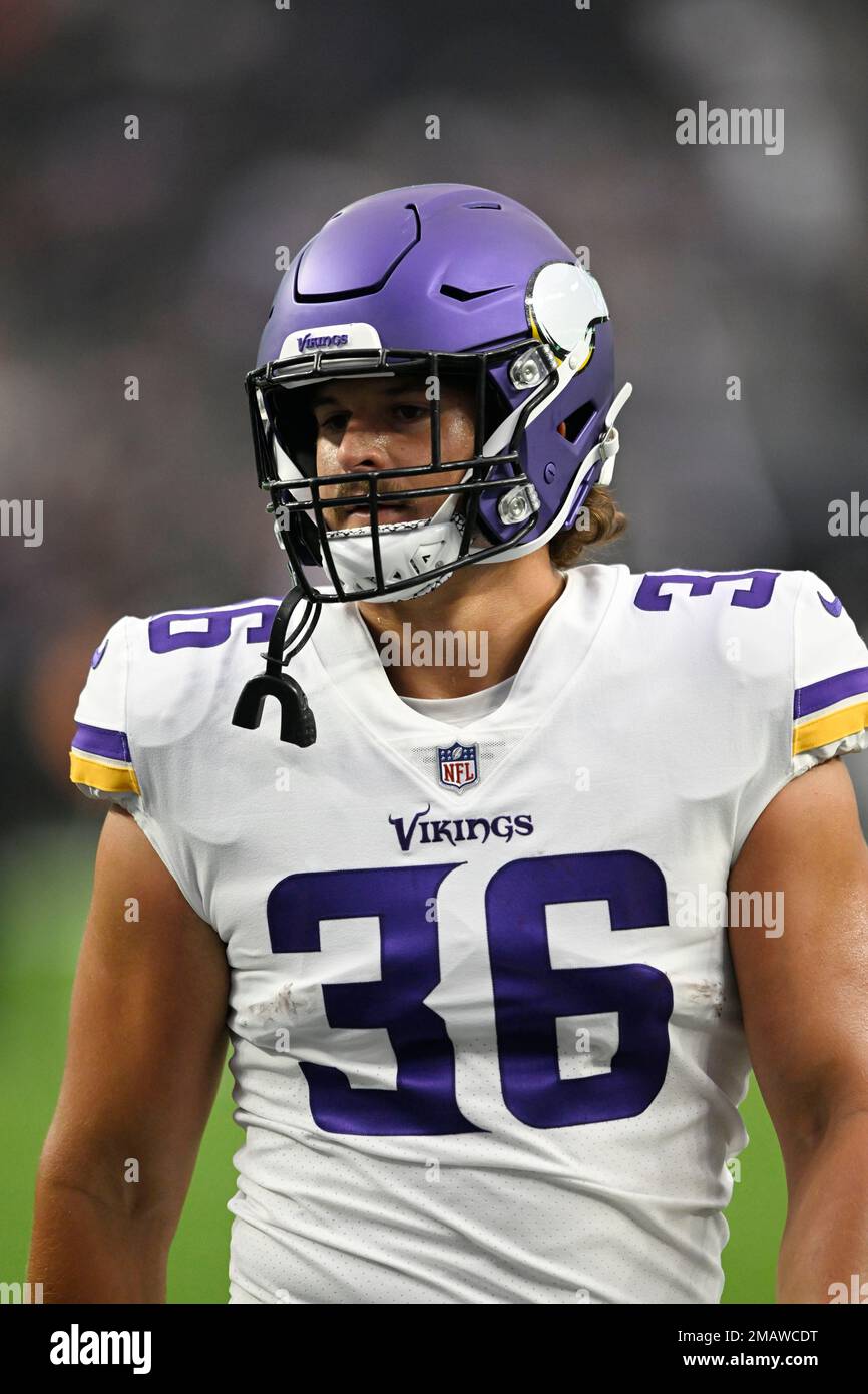 Minnesota Vikings fullback Jake Bargas (36) plays during an NFL preseason  football game against the Las Vegas Raiders on Aug. 14, 2022, in Las Vegas.  (AP Photo/Denis Poroy Stock Photo - Alamy