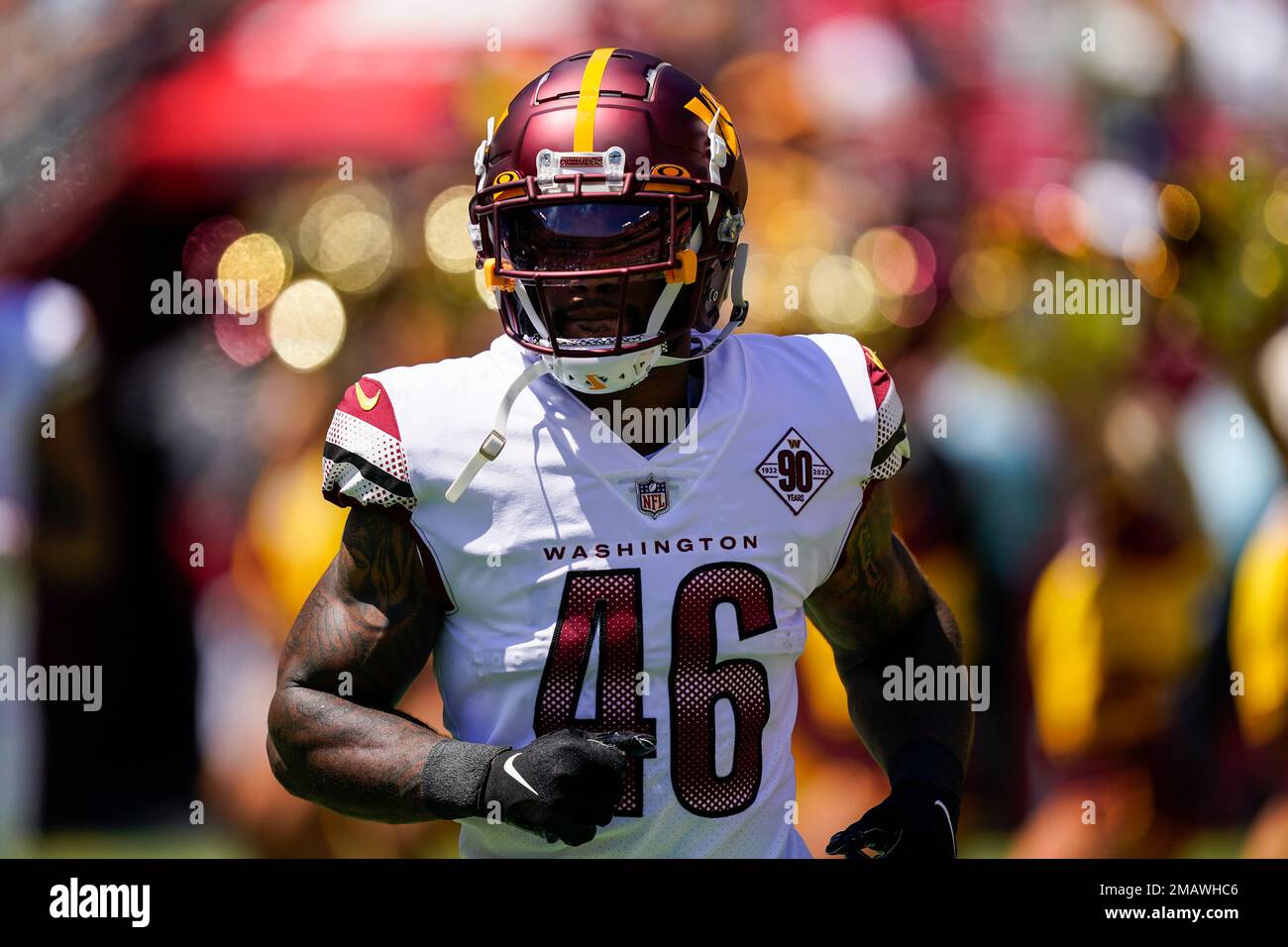 Washington Commanders linebacker De'Jon Harris (45) catches the ball during  practice at the team's NFL football training facility, Tuesday, Aug. 9,  2022, in Ashburn, Va. (AP Photo/Alex Brandon Stock Photo - Alamy