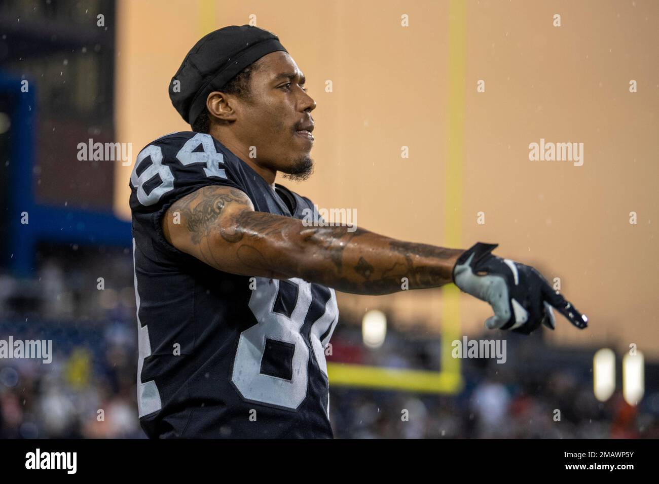 East Rutherford, New Jersey, USA. 6th Dec, 2020. Las Vegas Raiders wide  receiver Henry Ruggs III (11) reacts to the touchdown with wide receiver  Hunter Renfrow (13) during the NFL game between