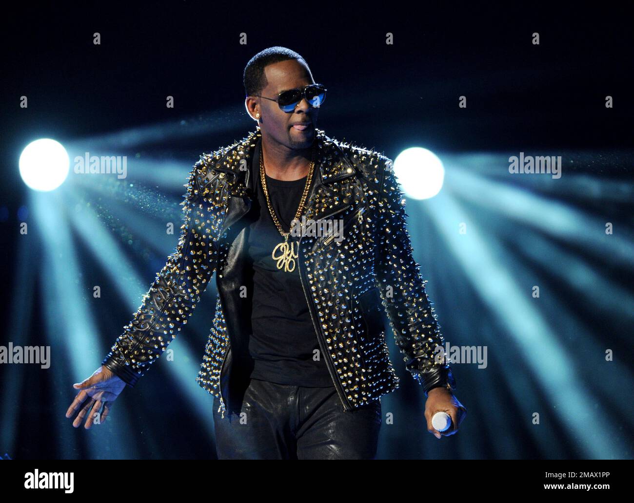 FILE - R. Kelly performs at the BET Awards in Los Angeles on June 30 ...