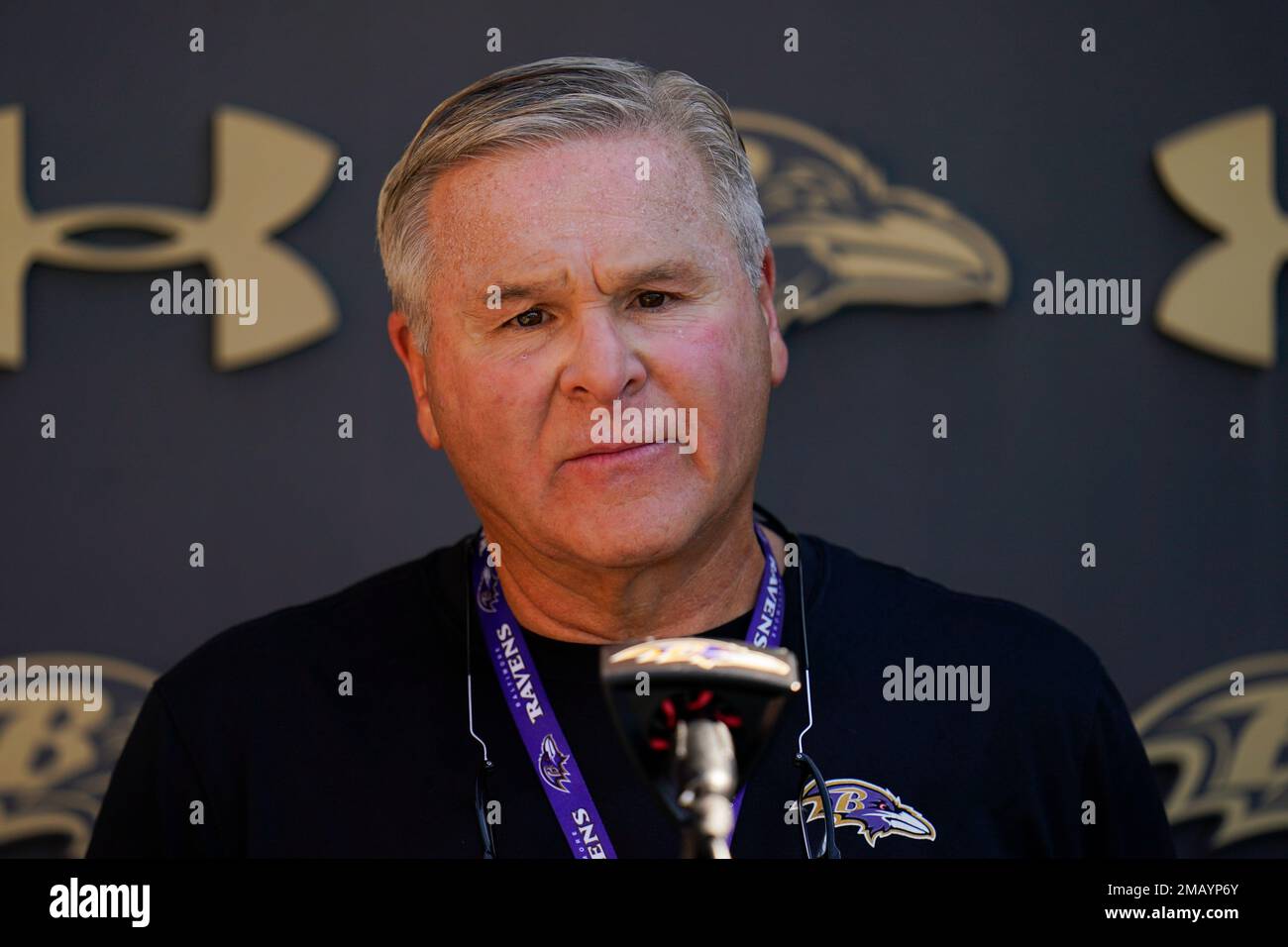 Baltimore Ravens offensive line coach Joe D'Alessandris talks to reporters during the team's NFL football practice, Monday, Aug. 1, 2022, in Owings Mills, Md. (AP Photo/Julio Cortez) Stock Photo