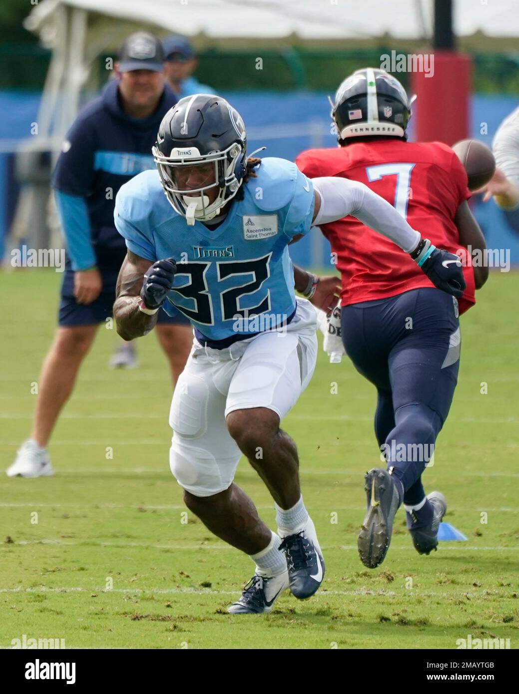 Tennessee Titans safety Michael Griffin II (32) takes part in drills ...