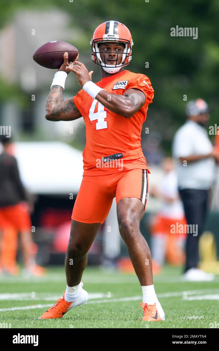 Cleveland Browns quarterback Deshaun Watson throws a pass during the