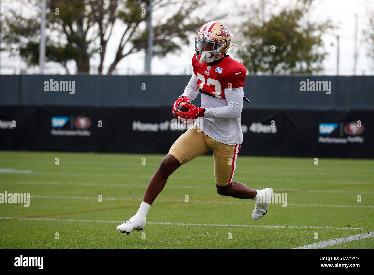 San Francisco 49ers wide receiver Tay Martin (83) runs with the ball during  the NFL football team's training camp in Santa Clara, Calif., Monday, Aug.  1, 2022. (AP Photo/Josie Lepe Stock Photo - Alamy