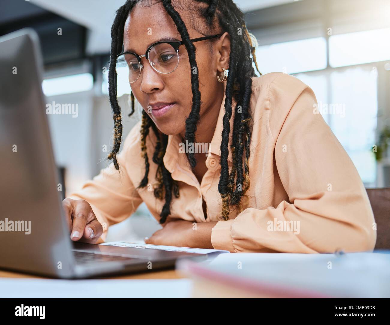 African laptop tech hi-res stock photography and images - Alamy