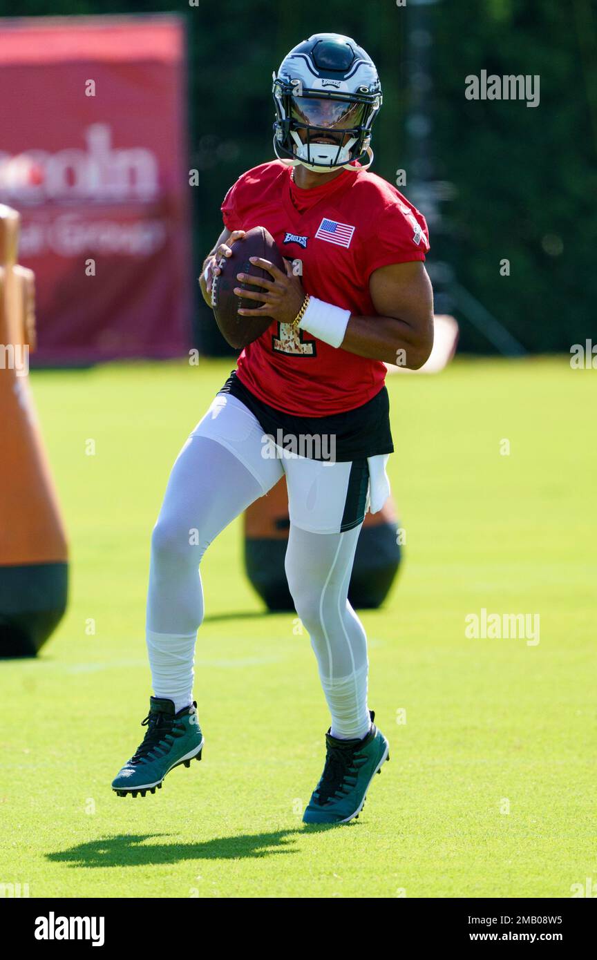 Philadelphia Eagles' Jalen Hurts in action during practice at NFL football  team's training camp, Saturday, July 30, 2022, in Philadelphia. (AP  Photo/Chris Szagola Stock Photo - Alamy