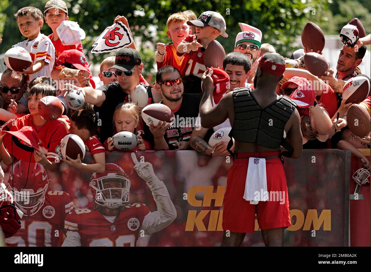 Kansas City Chiefs running back Clyde EdwardsHelaire signs autographs