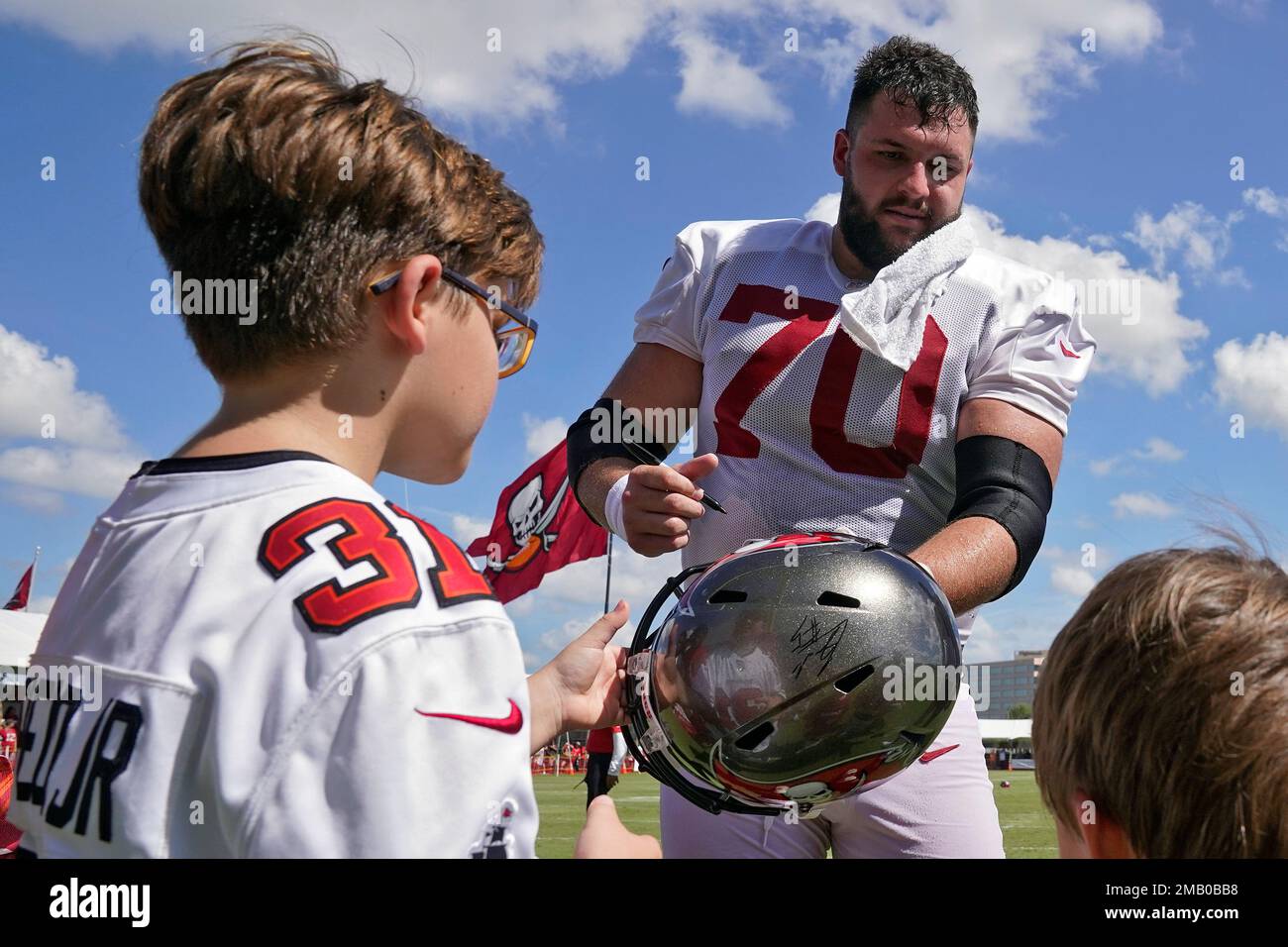 Tampa Bay Buccaneers center Robert Hainsey (70) in action during the second  half of an NFL football game against the Minnesota Vikings, Sunday, Sept.  9, 2023 in Minneapolis. (AP Photo/Stacy Bengs Stock