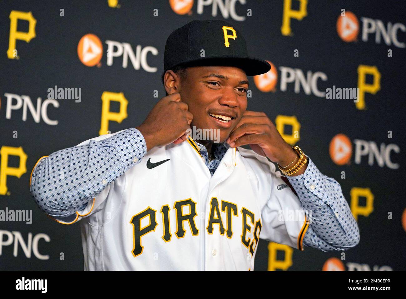 Pittsburgh Pirates first-round draft selection Termarr Johnson meets with  reporters after signing his contract with the team, before a baseball game  between the Pirates and the Philadelphia Phillies in Pittsburgh, Friday,  July