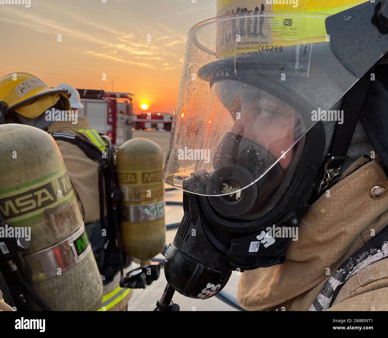 U.S. Marine Corps Cpl. Xaivier Cockrell, Marine Corps Detachment student, prepares for a gas cylinder fire training exercise at the Louis F. Garland Department of Defense Fire Academy, Goodfellow Air Force Base, Texas, June 9, 2022. Cockrell trained with eight other joint service students and was assessed on 11 different training objectives involving safely controlling a gas cylinder fire. Stock Photo