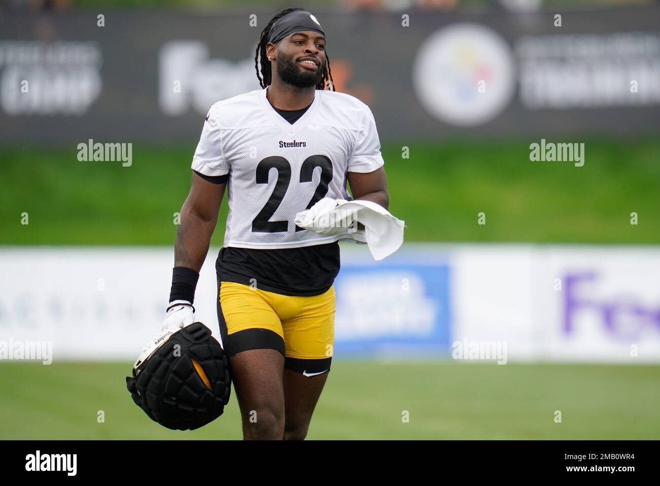 PHOTOS: Steelers RB Najee Harris at 2021 NFL training camp