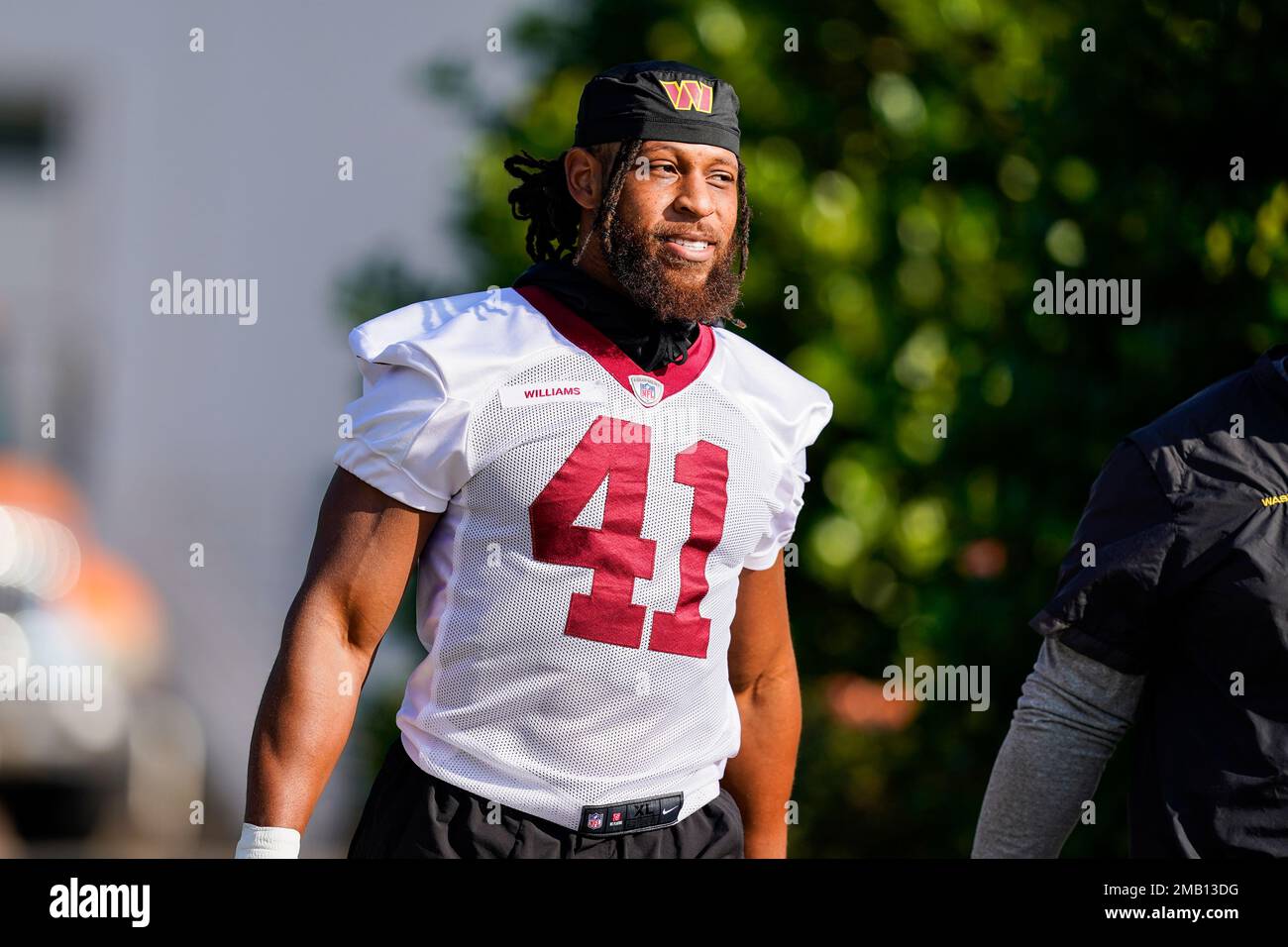 Washington Commanders running back Jonathan Williams (41) runs during an  NFL football game against the Jacksonville Jaguars, Sunday, Sept. 11, 2022  in Landover. (AP Photo/Daniel Kucin Jr Stock Photo - Alamy