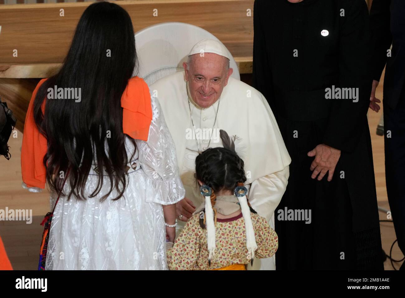 Pope Francis meets Indigenous people and members of the parish ...
