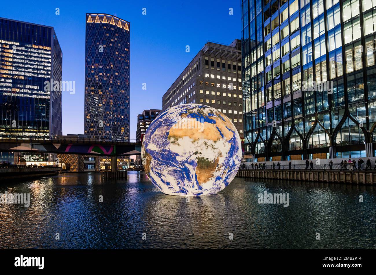 London, UK. 19th Jan, 2023. Floating Earth by Luke Jerram Winter